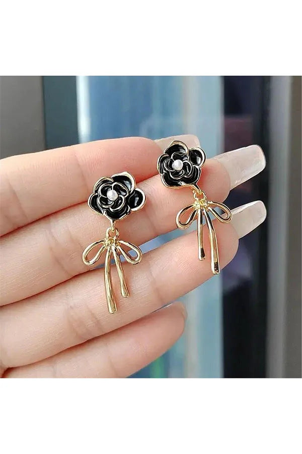 BLACK ROSE EARRINGS