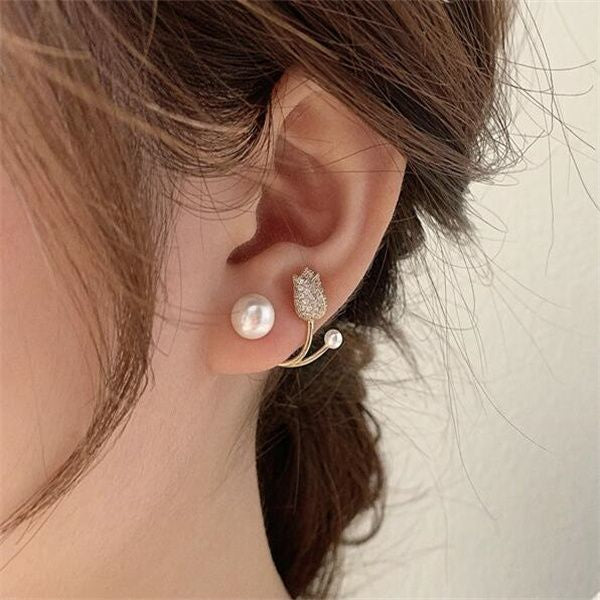 FLOWER STUD EARRINGS