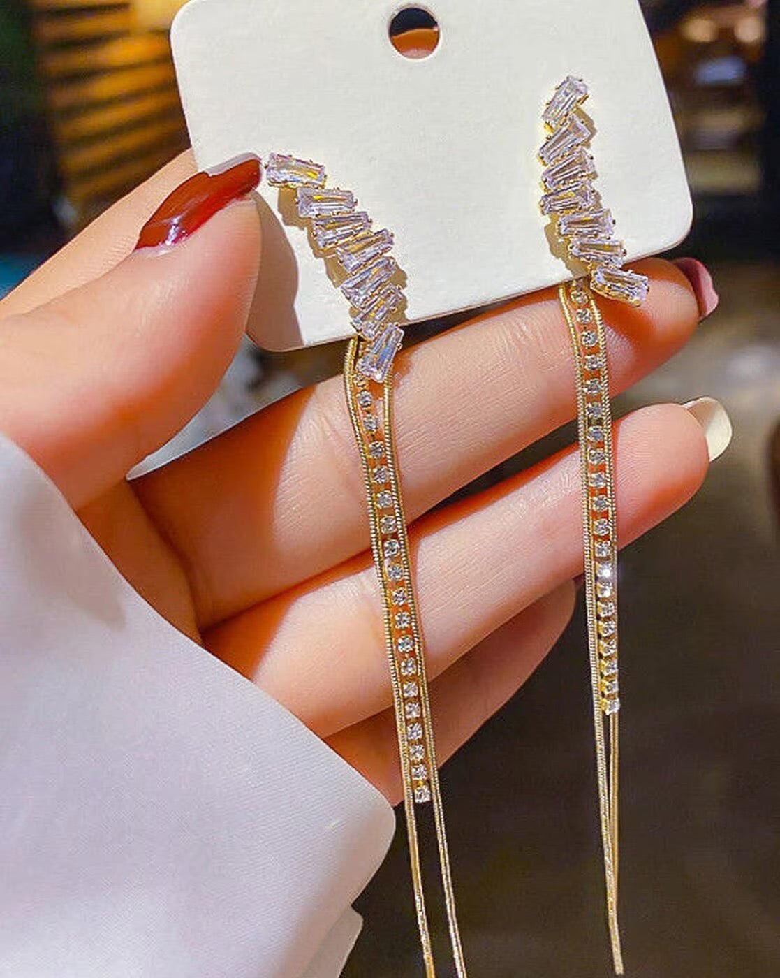 STRAIGHT CRYSTAL EARRINGS