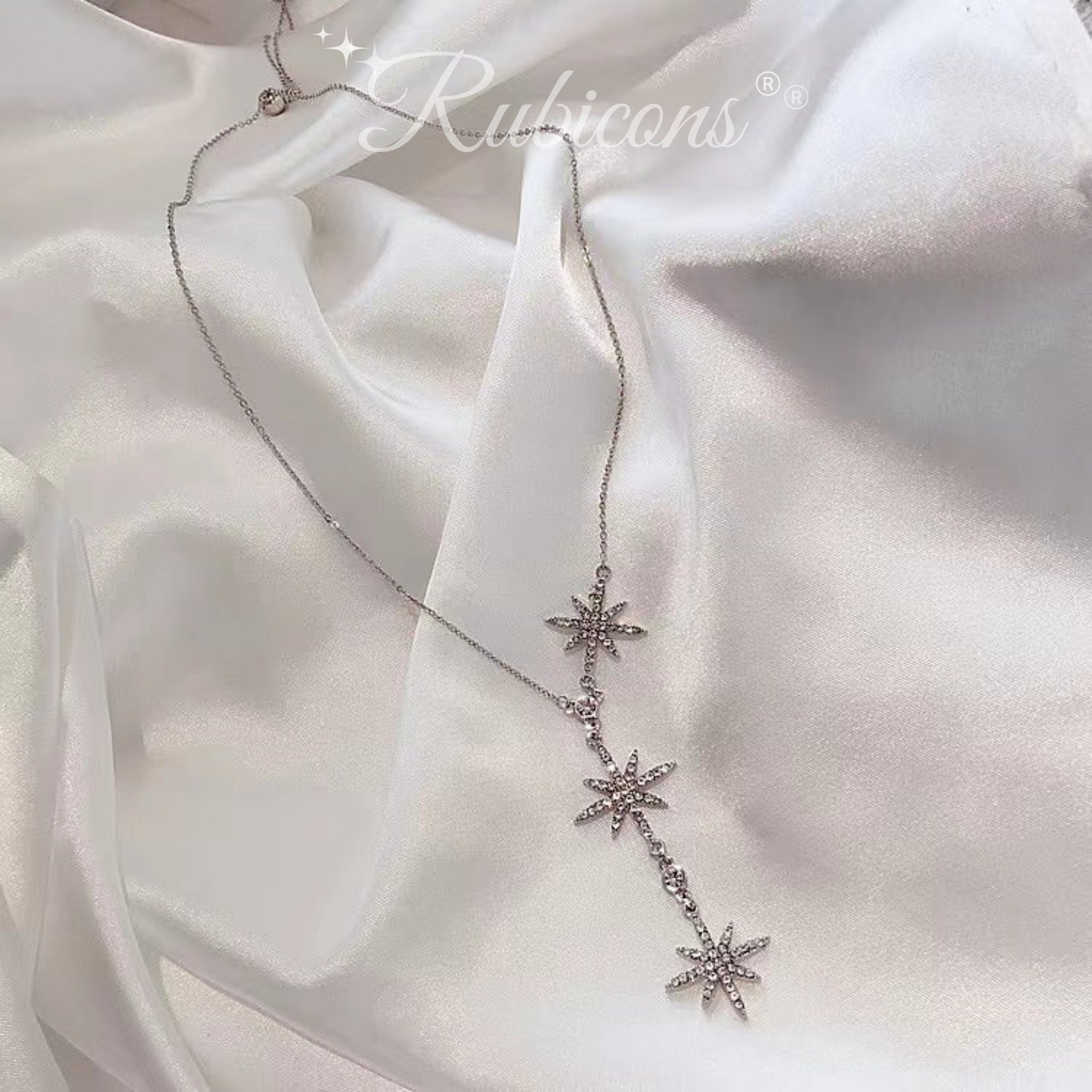 STAR NECKLACE