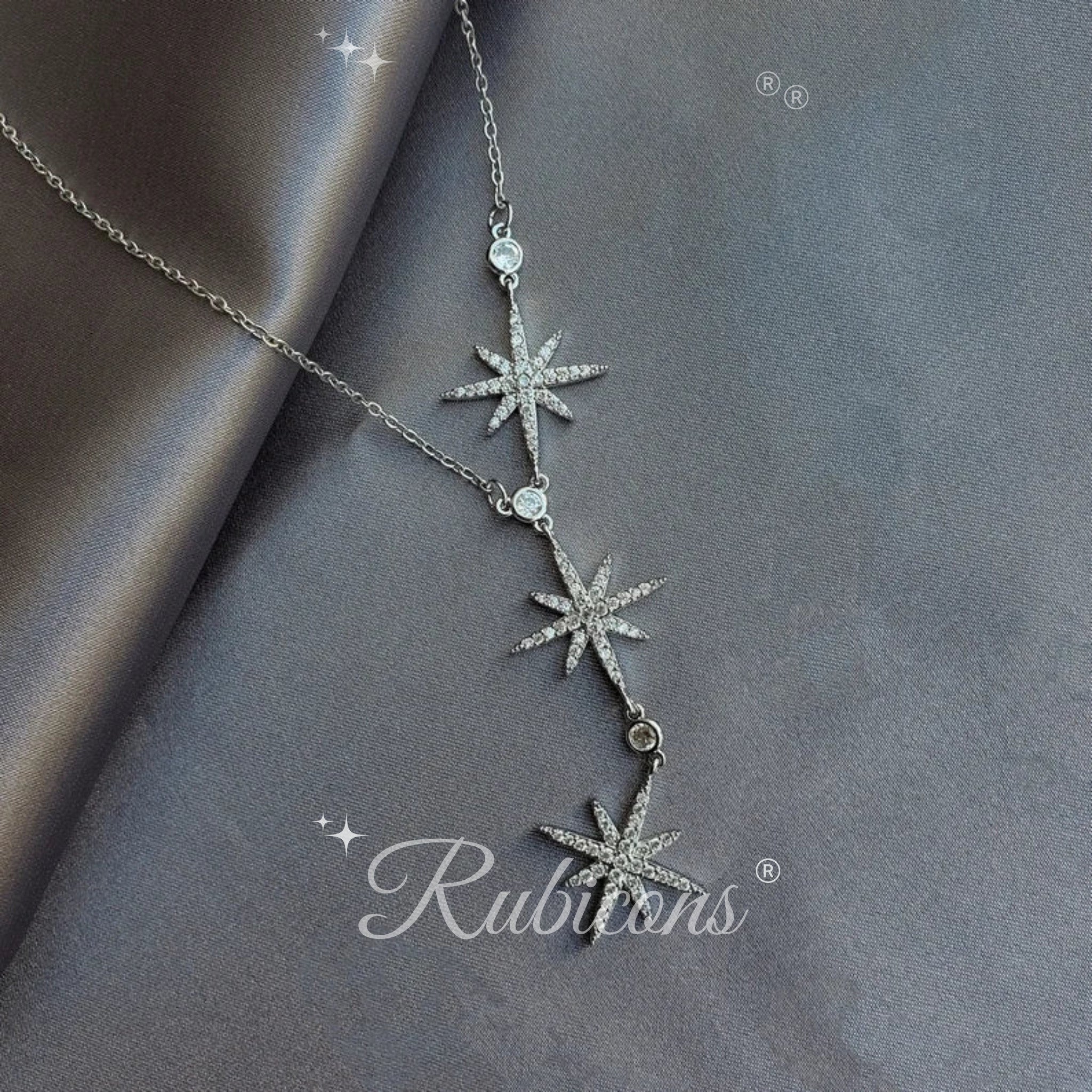 STAR NECKLACE