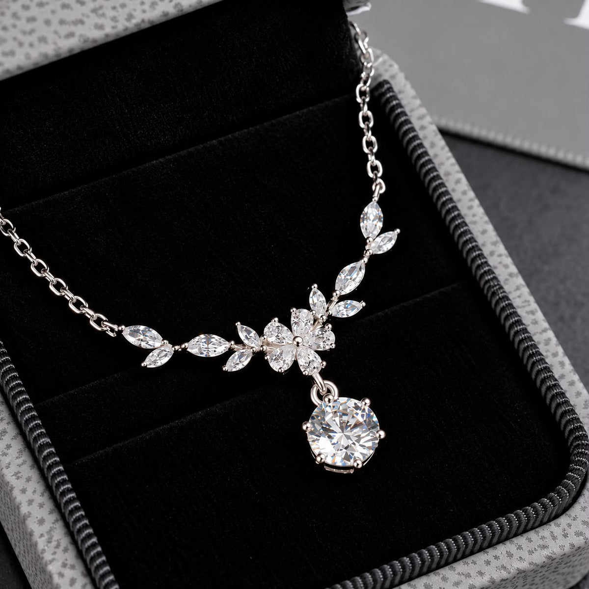 Frostleaf Necklace